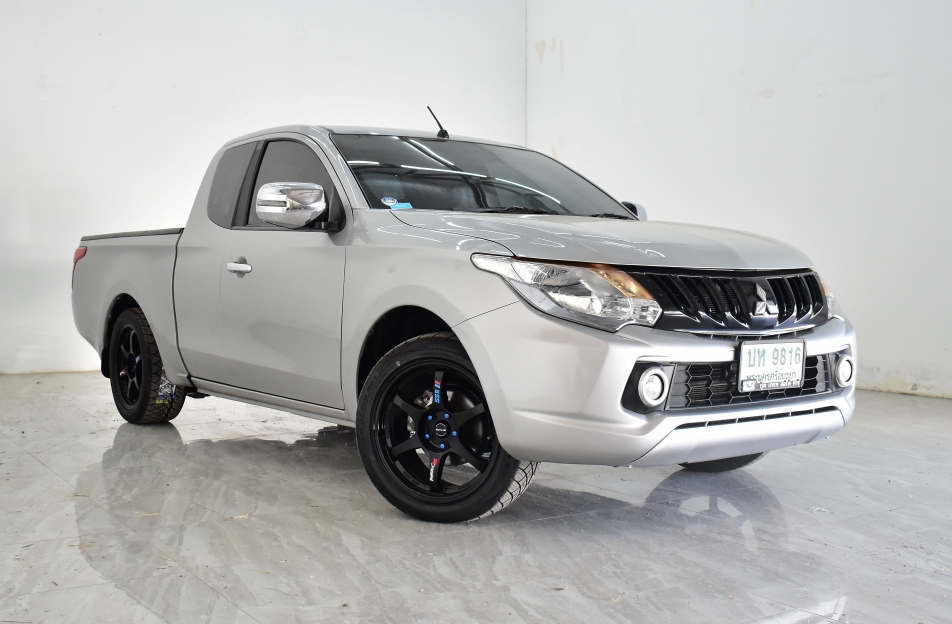 Mitsubishi Triton Cab GLX