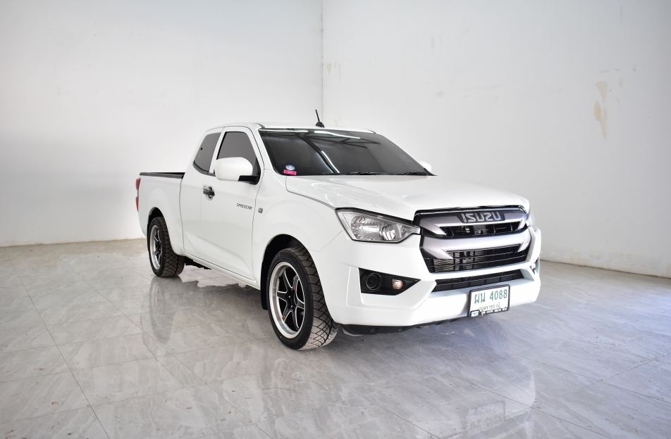 Isuzu All new Cab S