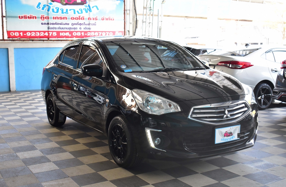 Mitsubishi Attrage GLX